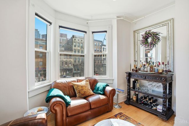 32 E Court Street, Cincinnati, OH 45202