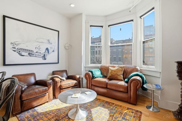 32 E Court Street, Cincinnati, OH 45202