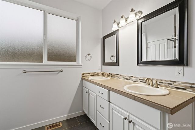 254 Parkside Loop, Chehalis, WA 98532