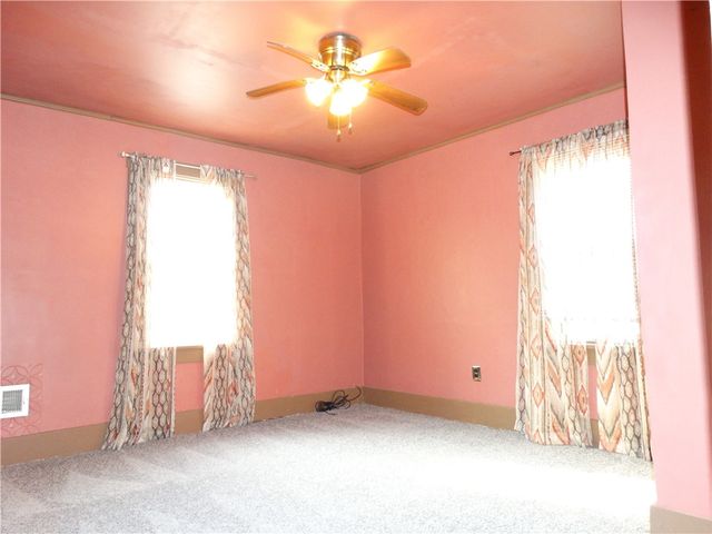 114 Beallsville Rd, Bentleyville, PA 15314