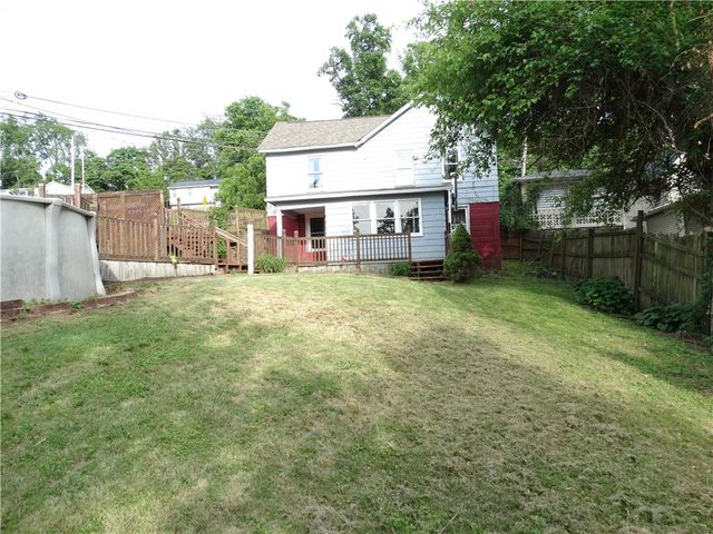114 Beallsville Rd, Bentleyville, PA 15314