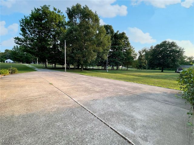 2652 Blake Road, Wadsworth, OH 44281