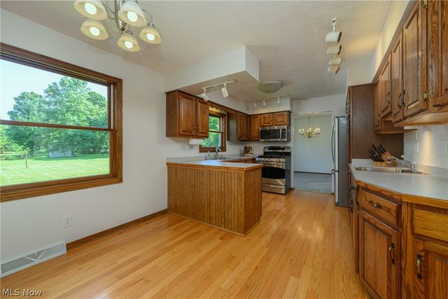 2652 Blake Road, Wadsworth, OH 44281