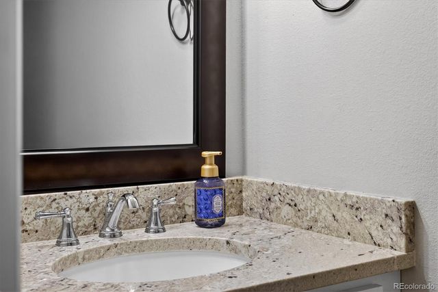 1700 S Helena Street, Aurora, CO 80017