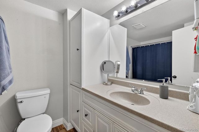 1700 S Helena Street, Aurora, CO 80017