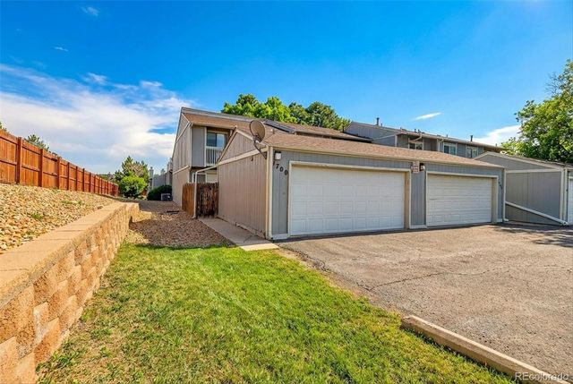 1700 S Helena Street, Aurora, CO 80017