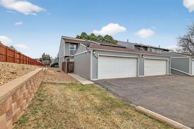 1700 S Helena Street, Aurora, CO 80017