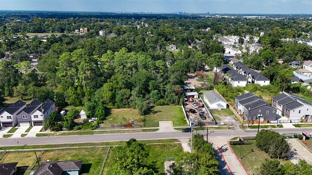 880 Paul Quinn Street, Houston, TX 77091