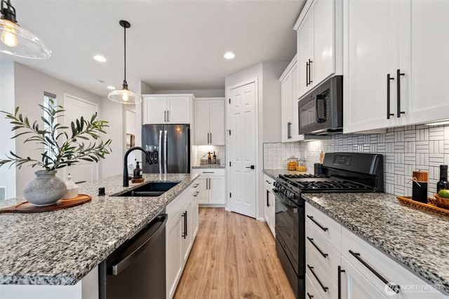 3019 N Pioneer Canyon Drive, Ridgefield, WA 98642