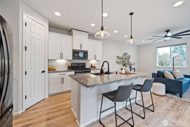 3019 N Pioneer Canyon Drive, Ridgefield, WA 98642