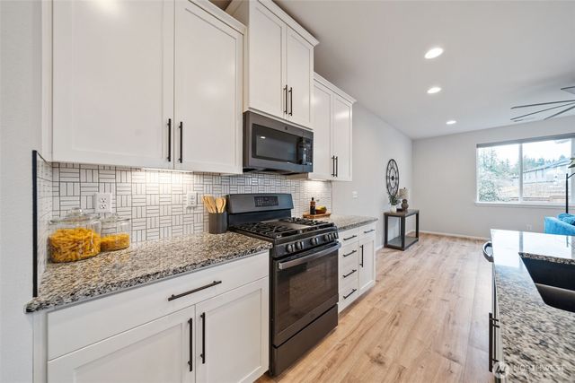 3019 N Pioneer Canyon Drive, Ridgefield, WA 98642