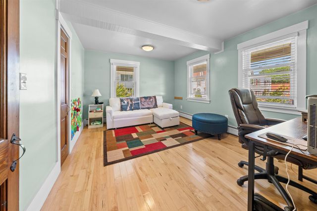 7 School Street, Allenstown, NH 03275
