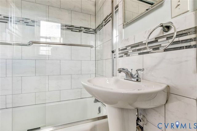 3200 Emporia St, Henrico, VA 23231