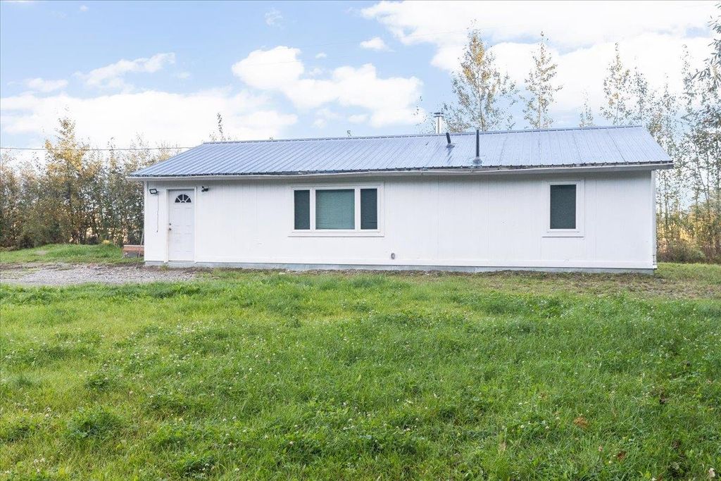 2175 BUNGE STREET, North Pole, AK 99705