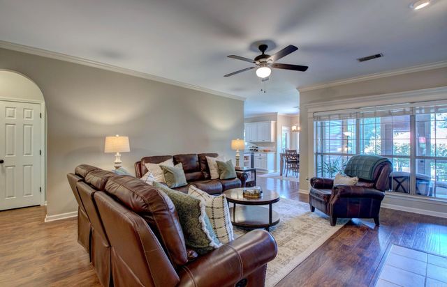 2 Park Ridge Drive, Maumelle, AR 72113