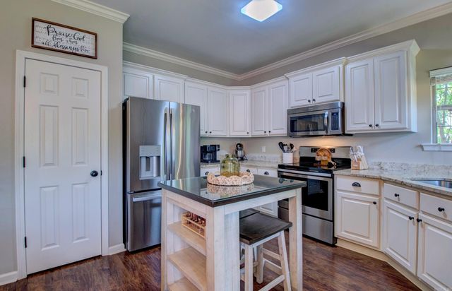 2 Park Ridge Drive, Maumelle, AR 72113