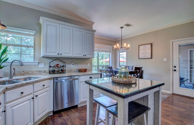 2 Park Ridge Drive, Maumelle, AR 72113