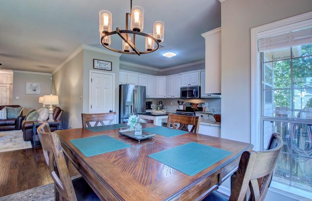 2 Park Ridge Drive, Maumelle, AR 72113