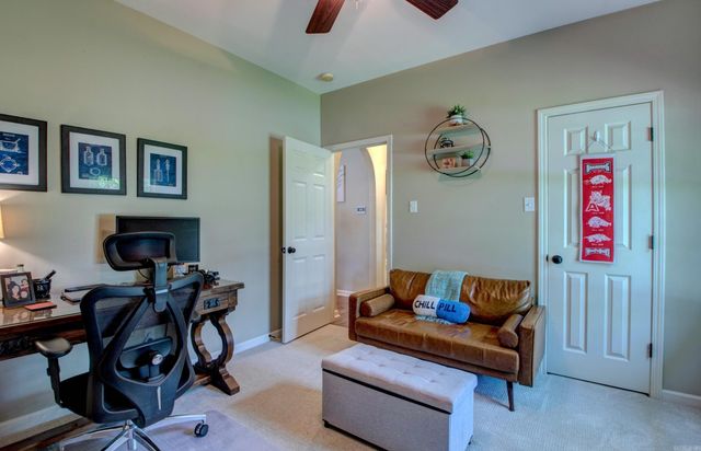 2 Park Ridge Drive, Maumelle, AR 72113