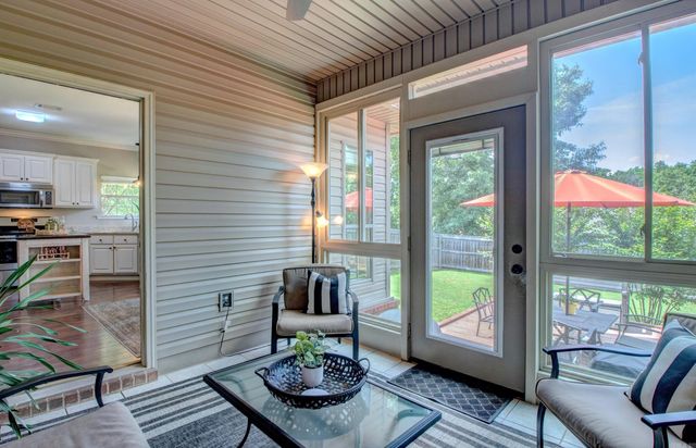 2 Park Ridge Drive, Maumelle, AR 72113