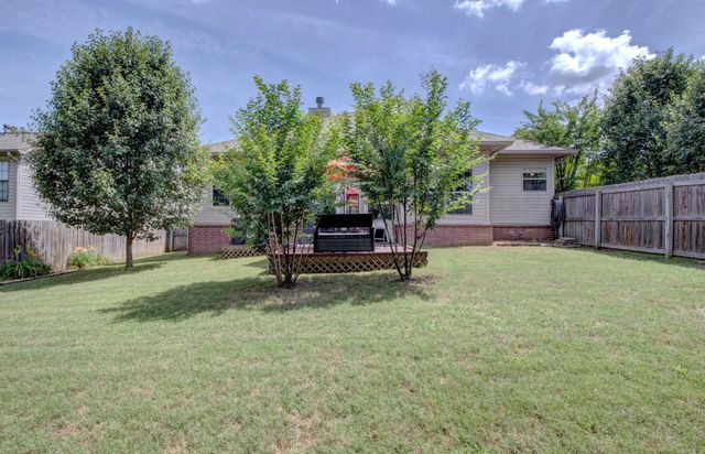 2 Park Ridge Drive, Maumelle, AR 72113