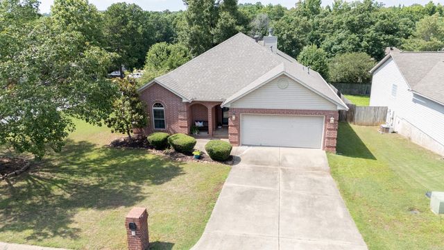 2 Park Ridge Drive, Maumelle, AR 72113