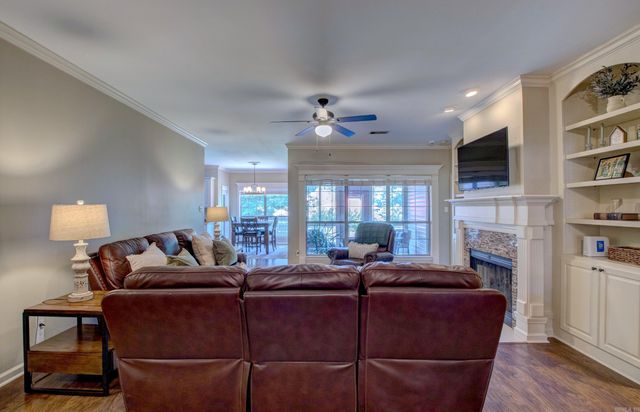 2 Park Ridge Drive, Maumelle, AR 72113