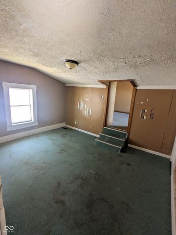 433 W 2nd Street, Rushville, IN 46173