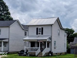 433 W 2nd Street, Rushville, IN 46173