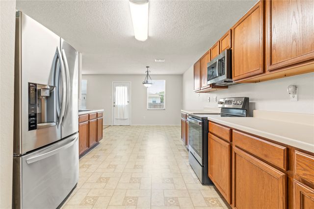 1429 Cherokee Rose Lane, Burleson, TX 76028