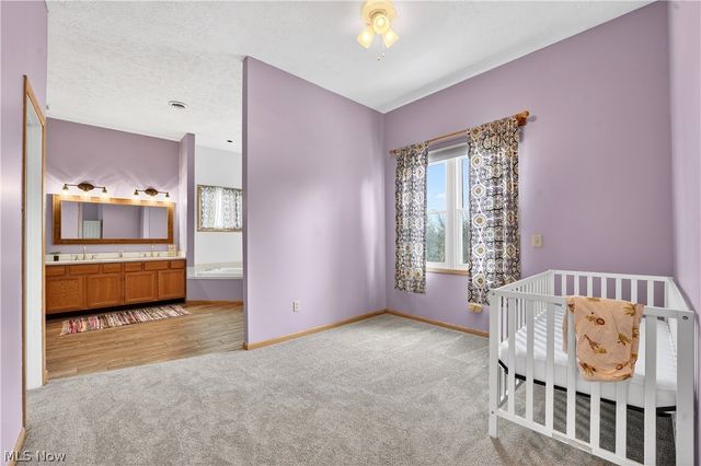 7582 Wilton Lane, North Royalton, OH 44133