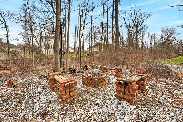 7582 Wilton Lane, North Royalton, OH 44133