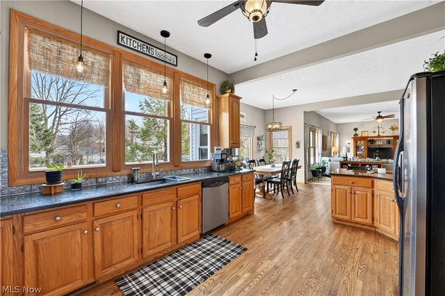 7582 Wilton Lane, North Royalton, OH 44133