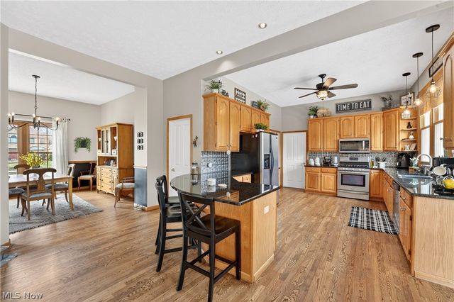 7582 Wilton Lane, North Royalton, OH 44133