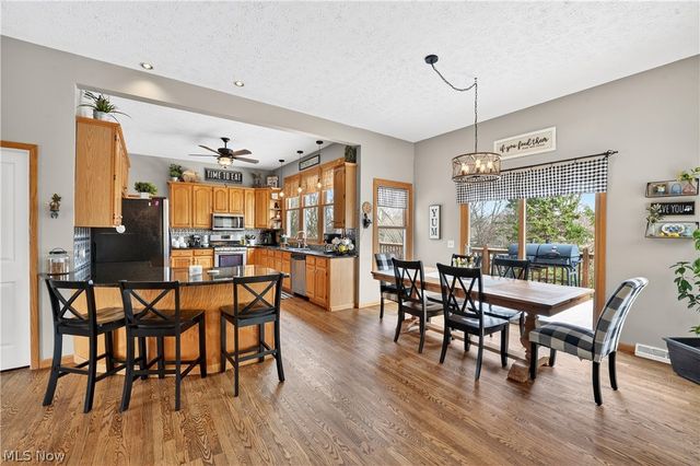 7582 Wilton Lane, North Royalton, OH 44133