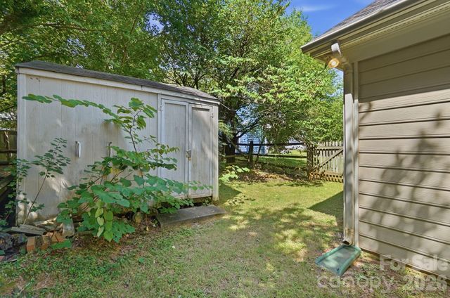 108 Fox Glove Drive, Mooresville, NC 28115