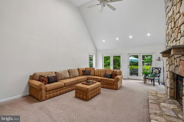 3 BARLEY WAY, Horsham, PA 19044