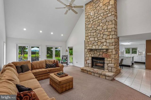 3 BARLEY WAY, Horsham, PA 19044