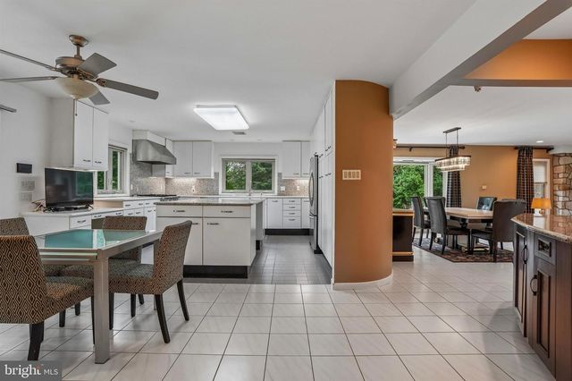 3 BARLEY WAY, Horsham, PA 19044