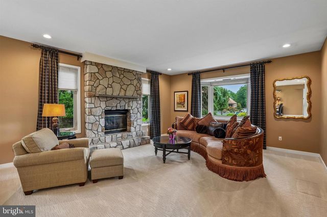 3 BARLEY WAY, Horsham, PA 19044