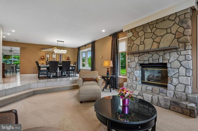 3 BARLEY WAY, Horsham, PA 19044