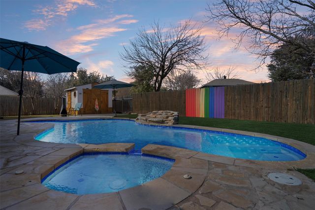 1014 Hackberry DR, Pflugerville, TX 78660