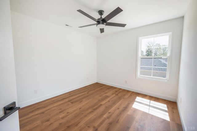 11250 Leesville Road, Evington, VA 24550