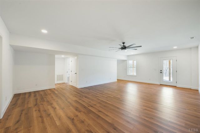 11250 Leesville Road, Evington, VA 24550