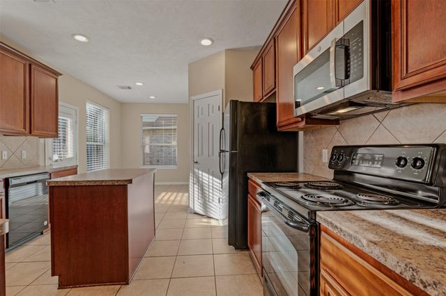 118 Bryce Branch Circle, Spring, TX 77382