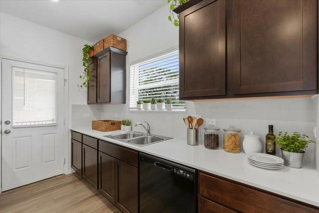 136 Maravillas BND, Bastrop, TX 78602
