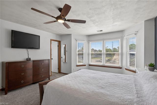 5704 Fort Belvoir CT, Virginia Beach, VA 23464