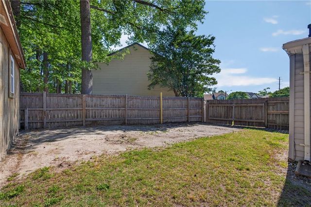 5704 Fort Belvoir CT, Virginia Beach, VA 23464