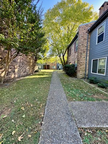 280 S Hill Avenue A106, Fayetteville, AR 72701
