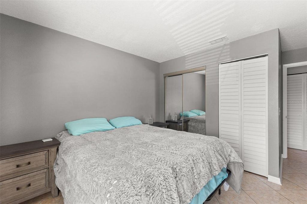 Image 21 of property listing at 3001 58TH AVENUE S 606, St Petersburg, FL 33712